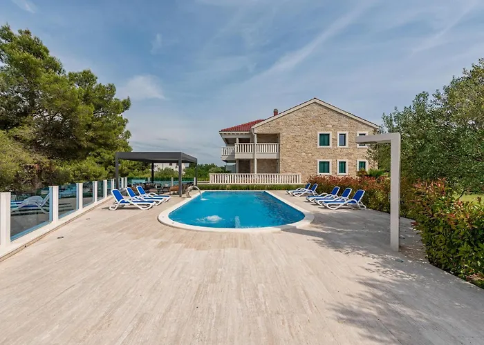 Lägenhet Front In Mrljane