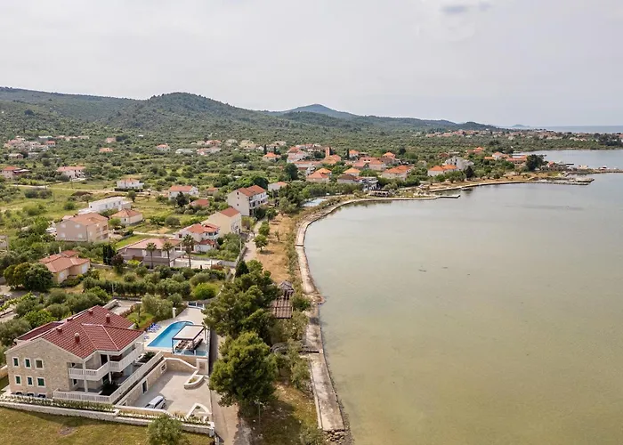 Front In Lägenhet *