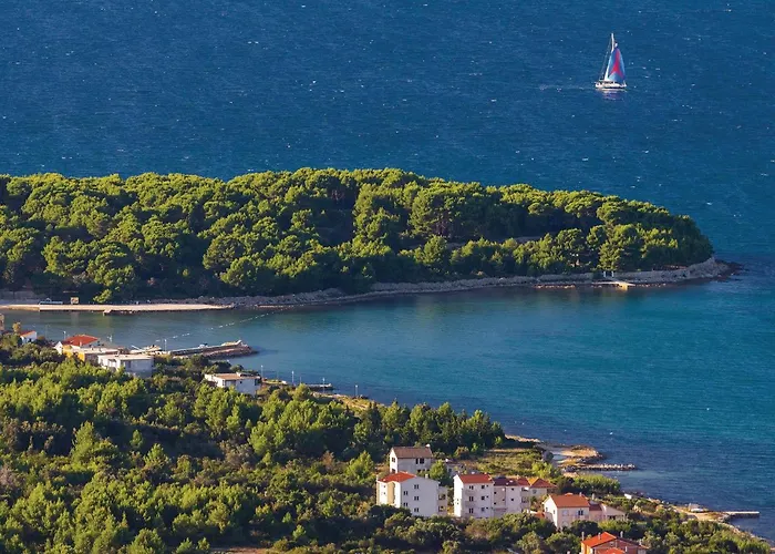 Front In Lägenhet Mrljane