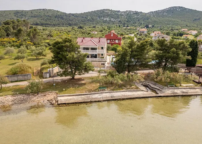 Front In Lägenhet *