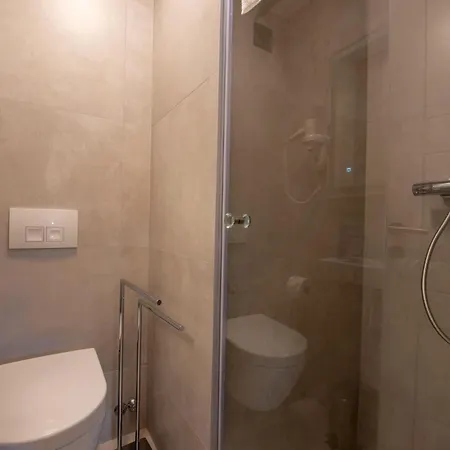 Lovely In With View Apartment